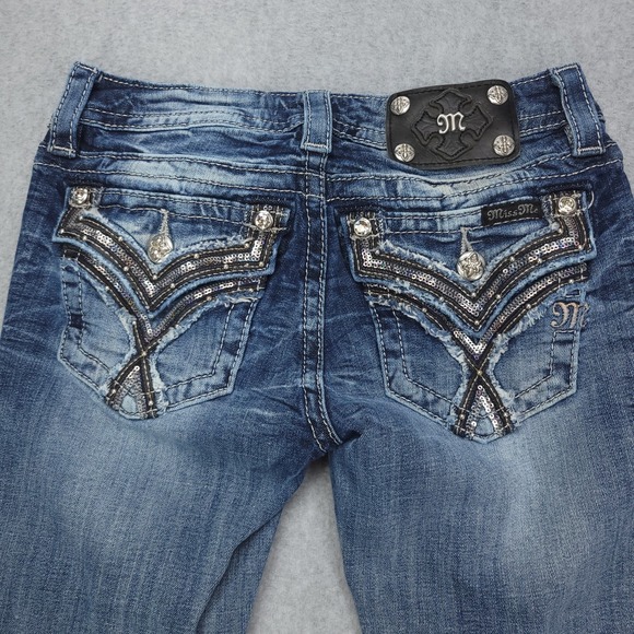 Miss Me Jeans Women's 26 Signature Cuffed Capris Low Rise Embelished‎ - Picture 8 of 11